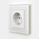 Розетка с заземлением (белый матовый)