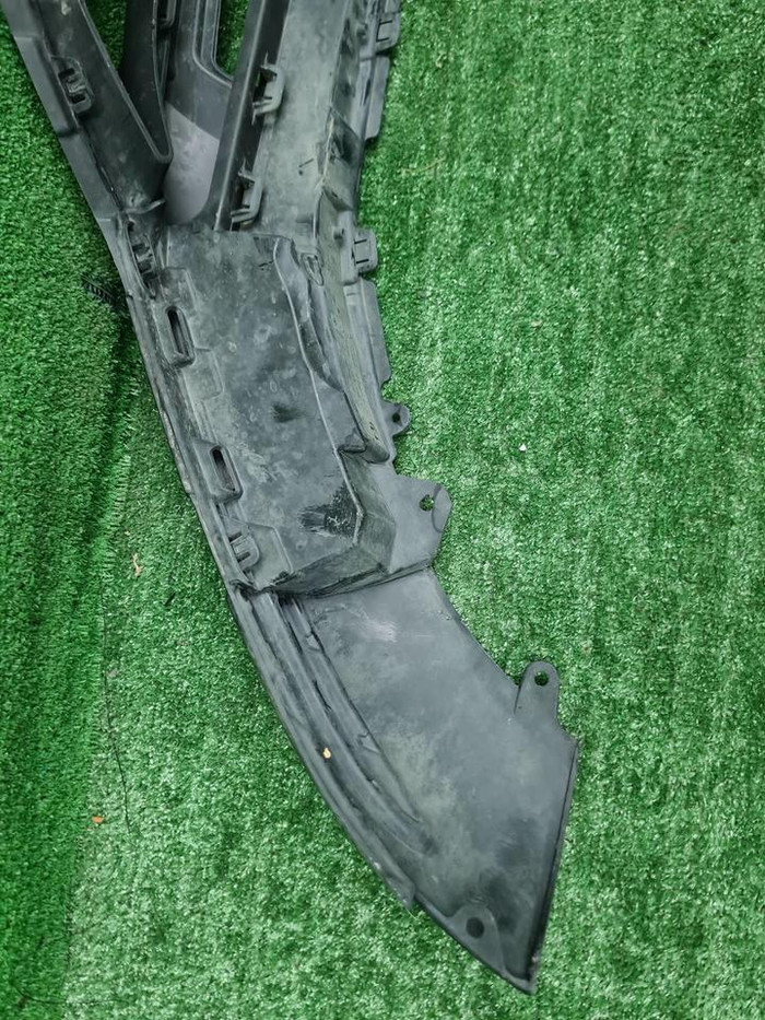 Юбка переднего бампера Mercedes GLC X253 19-22 AMG