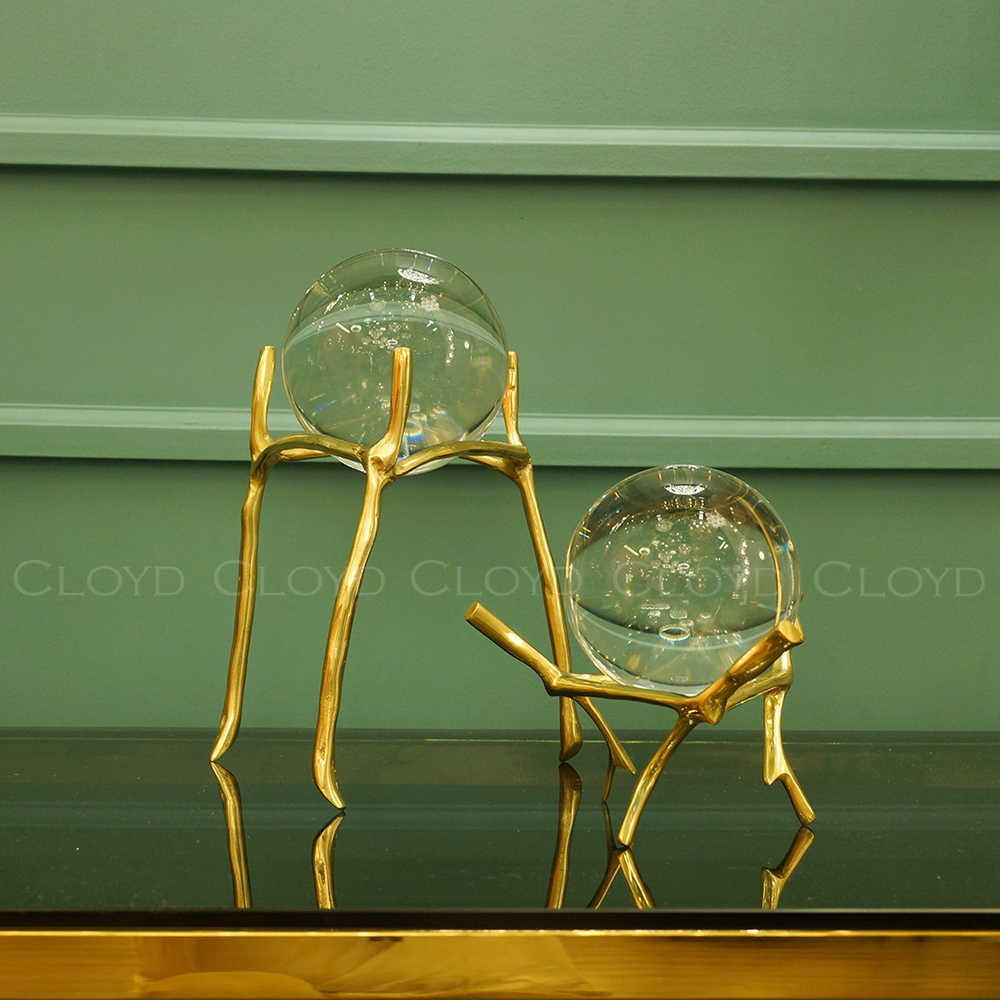 Статуэтка Cloyd арт.50164 / выс. 17 см - золото / серия 1637