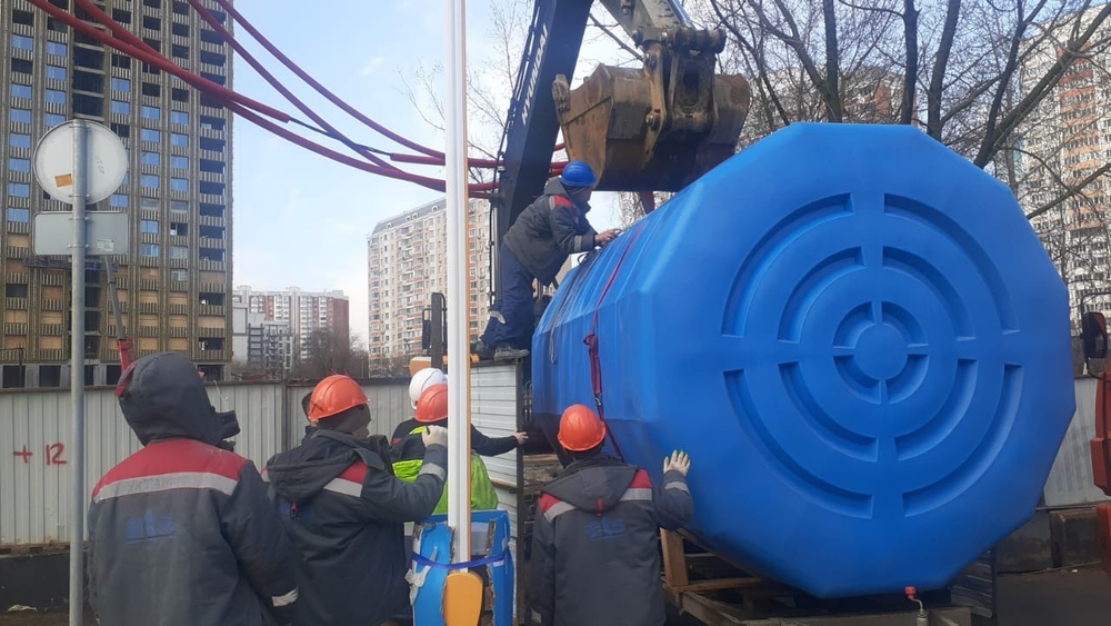 Пластиковая емкость 20000 л (20 куб.м) вертикальная