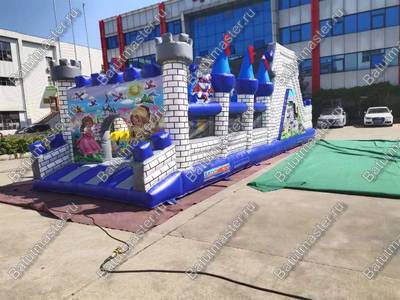 Надувная полоса препятствий "Дворцовое средневековье" размер 12х4х3,8