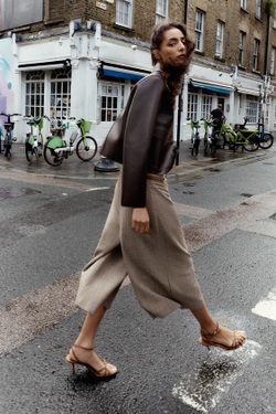 ZARА ДЛИННЫЕ БЕРМУДЫ В ГУСИНУЮ ЛАПКУ С ПОЯСОМ, РАЗНОЦВЕТНЫЙ