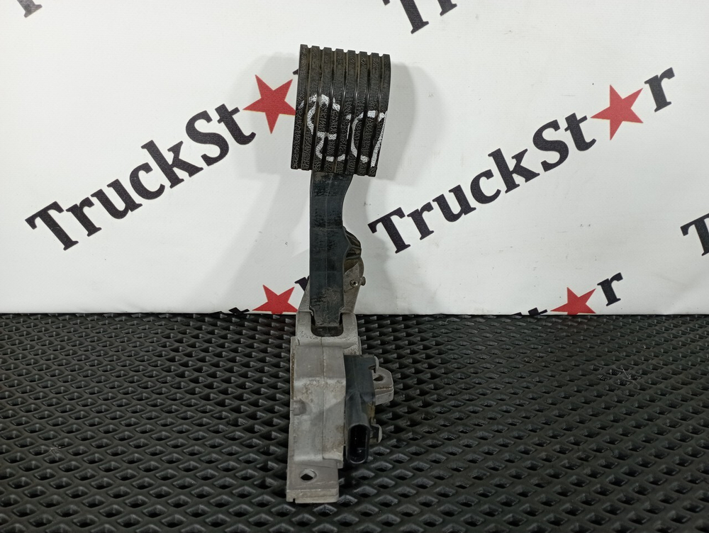 Педаль газа электронная