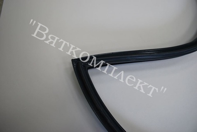 Рамка 689х1647 (из проф) №549-R 26,1х9,5 х30,5; тв.40+5 ШорА, цвет светло-серый ШРТ-16.01.06.000СБ