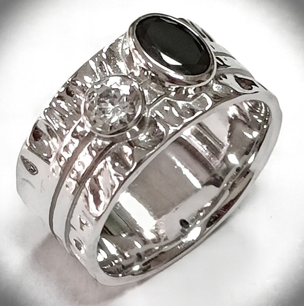 Ювелирное кольцо Эстерелла