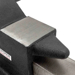 Тиски стальные поворотные с наковальней 6''(150мм) RockForce RF-6540206A