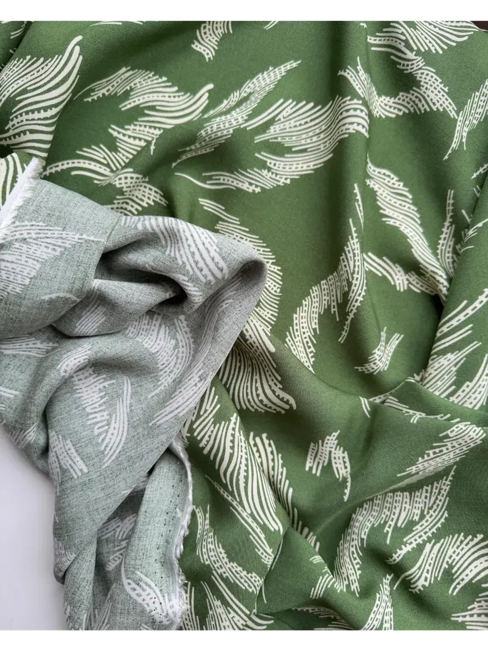 Ткань штапель для шитья 2,3 м плательная вискоза