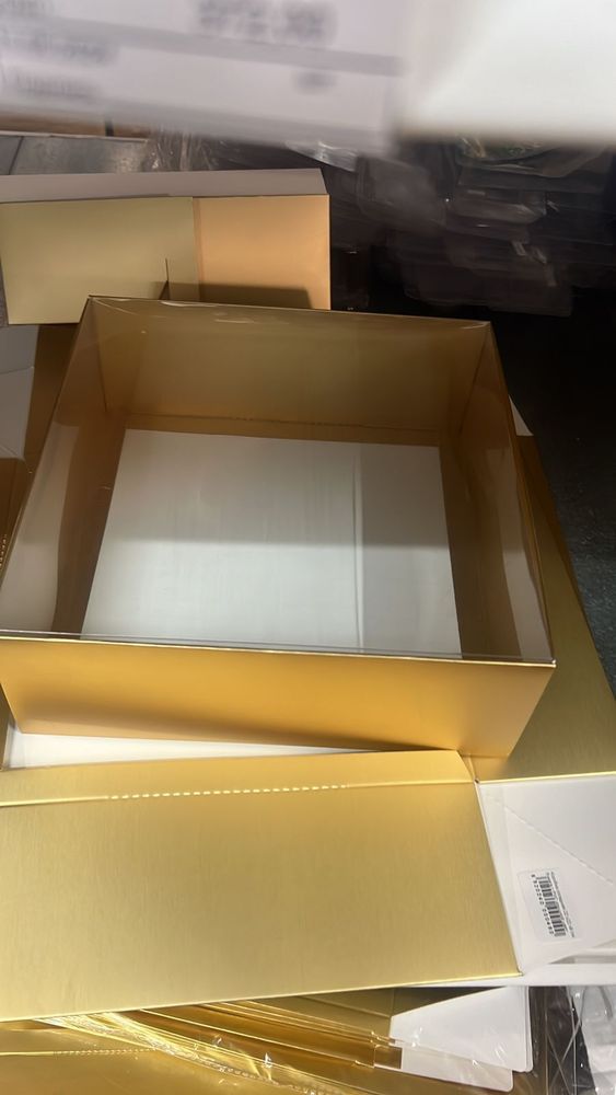 Коробка подарочная &quot;Gold Gift Box&quot;, 22 х 22 х 8см