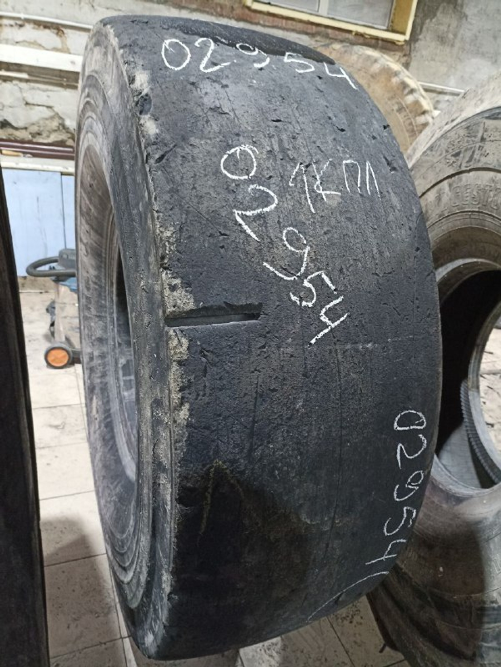 18.00-25 Nokian Mine king шина б/у