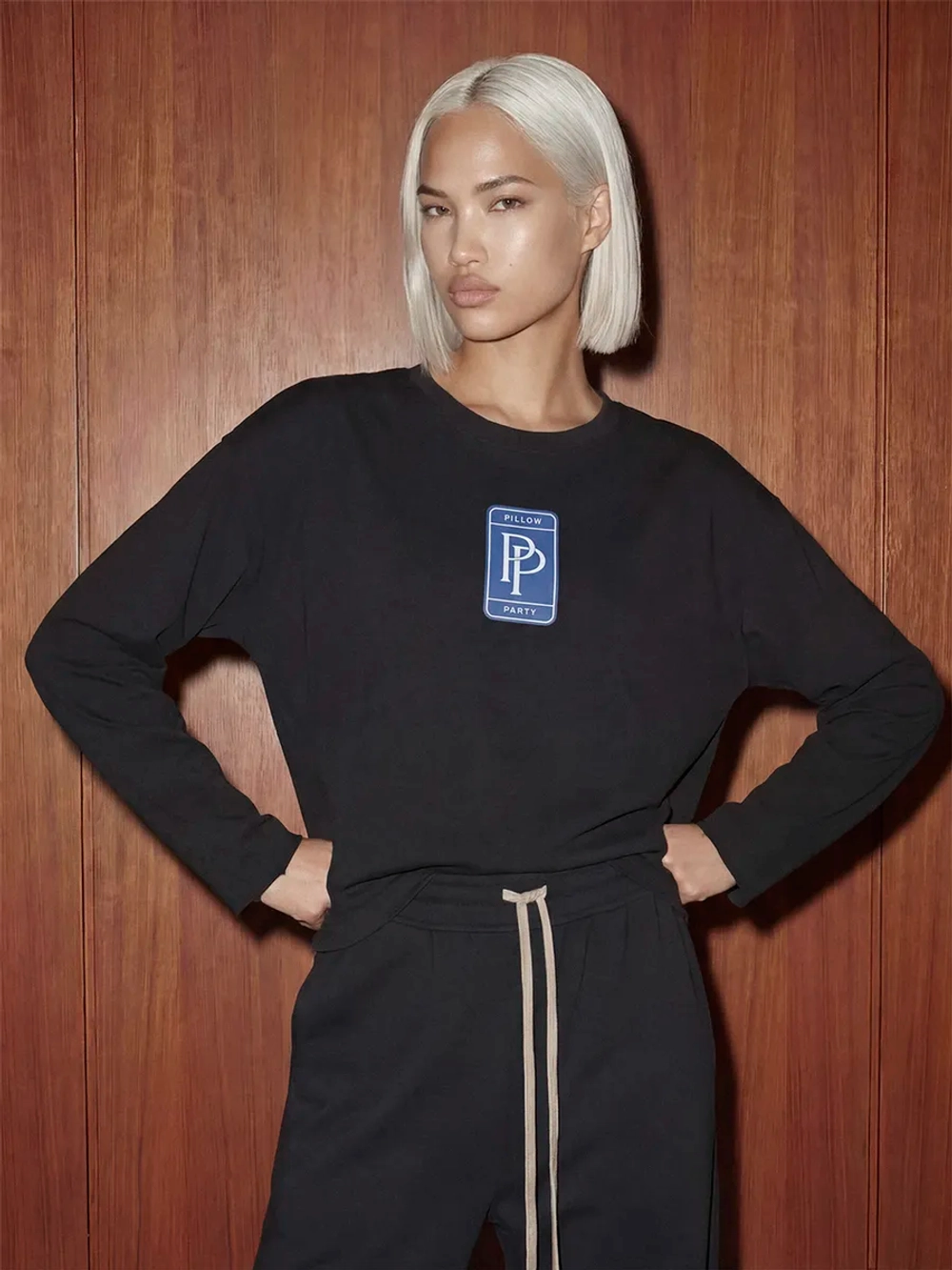 Лонгслив с принтом и необработанным краем