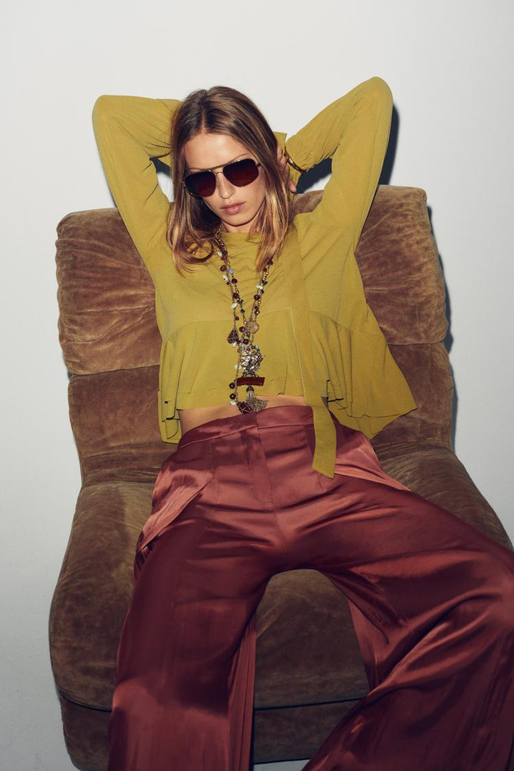 ZARA ЛЕГКИЙ ТОП, ОЛИВКОВЫЙ