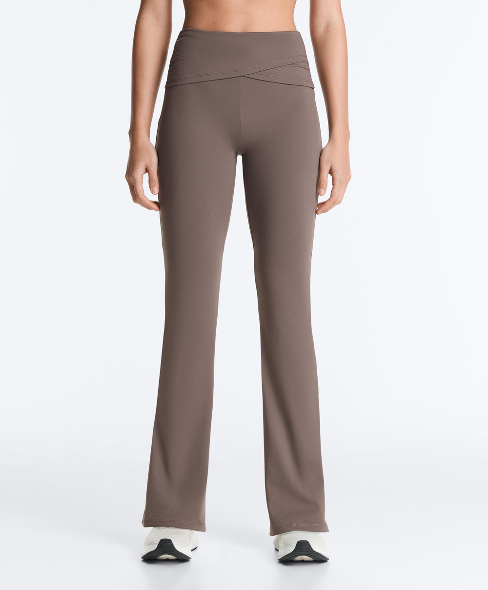 OYSHO Брюки-клеш Comfortlux с драпированной талией и высокой посадкой, серо-коричневый