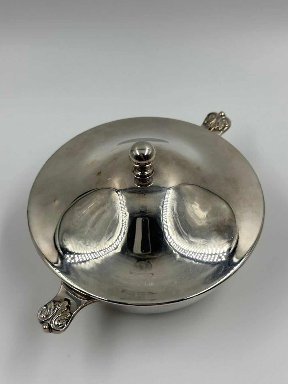 Блюдо с крышкой Philip Ashberry & Sons