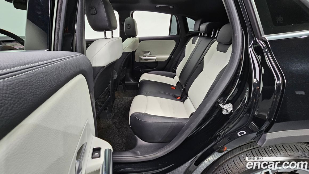 Mercedes-Benz GLA-Class H247 GLA250 4MATIC (12.2020)