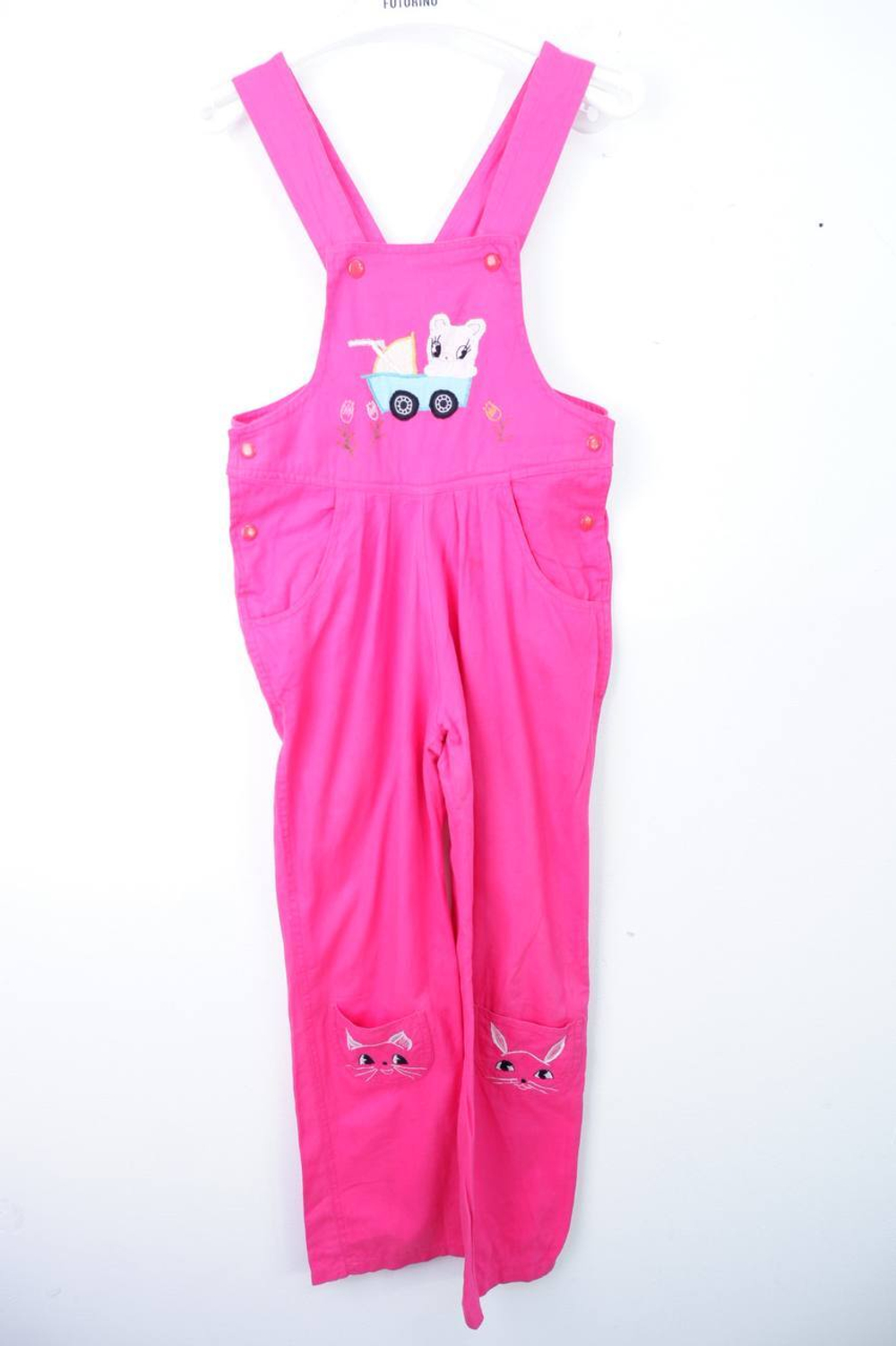 Комбинезон джинсовый яркий и практичный, на 7/8 лет