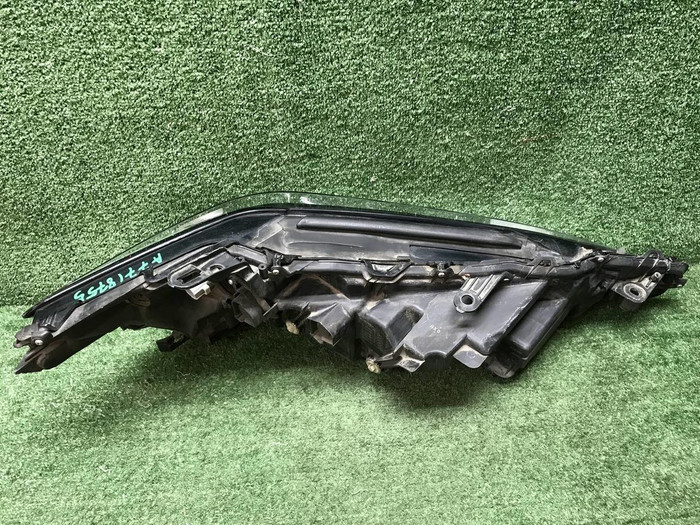 Фара левая Lexus ES 7 (2018-2021) LED