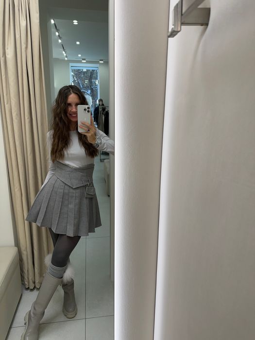 БРОШЬ ГАРЭТ СЕРЫЙ