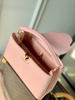 Louis Vuitton Capucines MM