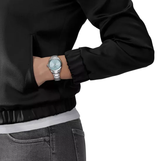 Tissot T150.210.11.351.00 женские часы PR100 на руке