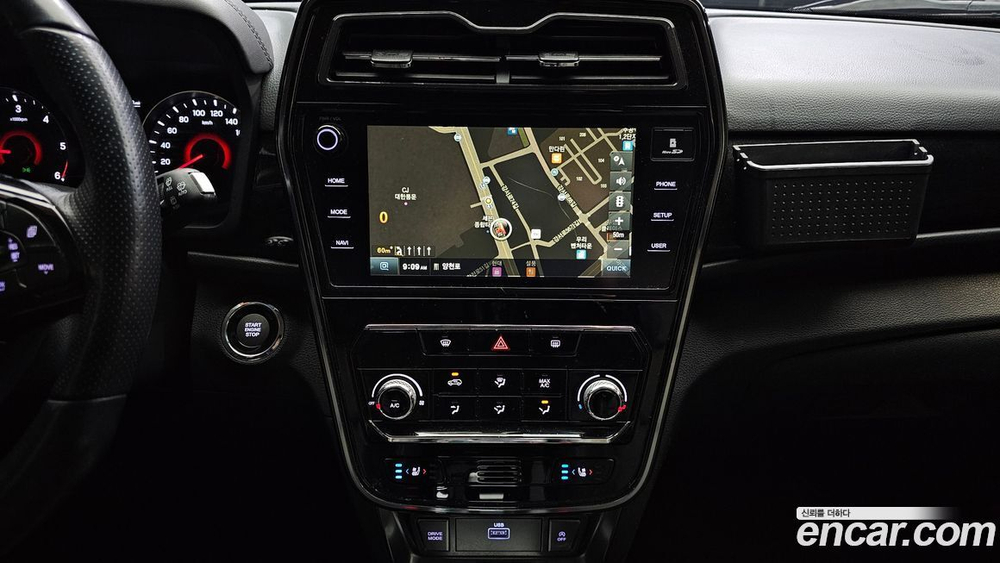 KG Mobility (Ssangyong) Very New Tivoli Дизель 1.6 2WD (06.2020)