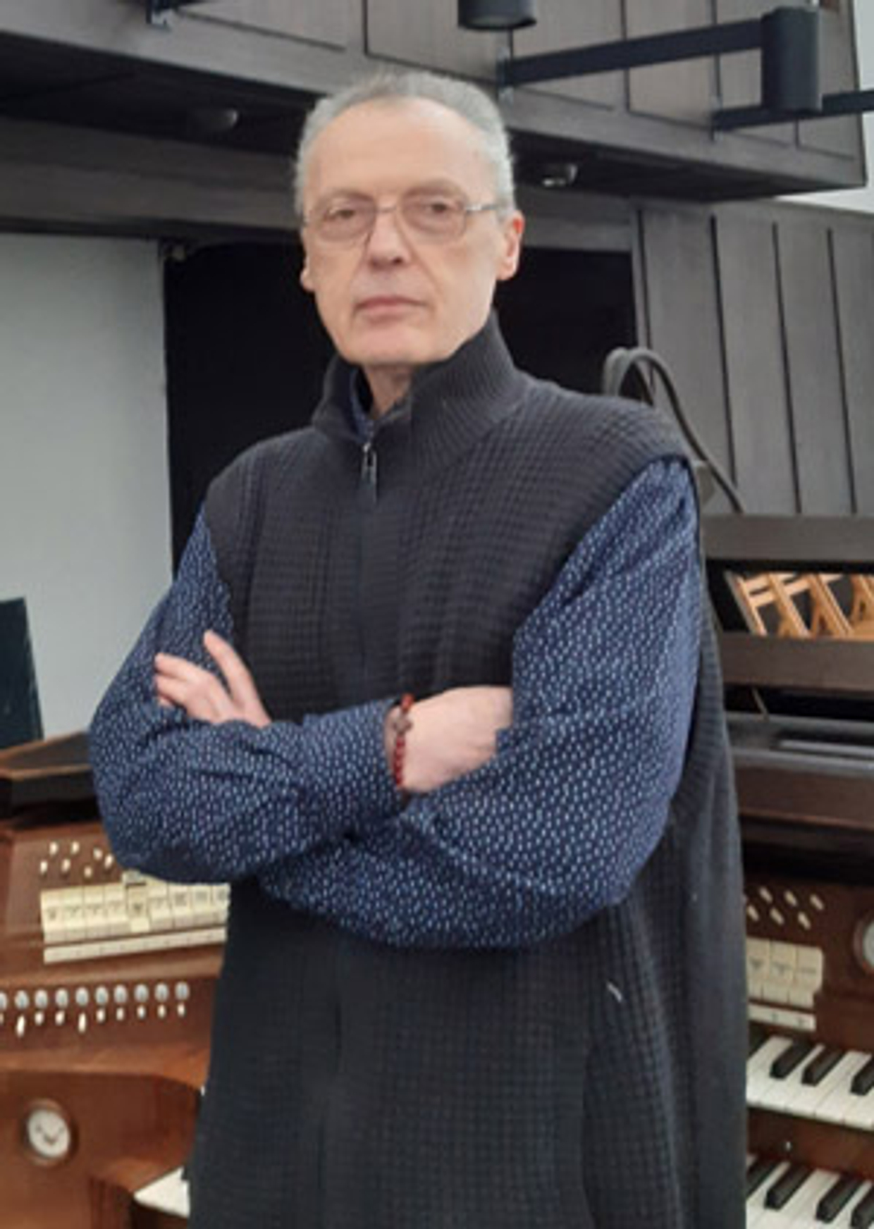 КОСТЮК Юрий Борисович