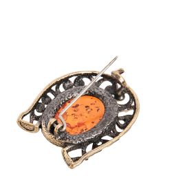AM-2376 Брошь «Подкова» (латунь, янтарь)