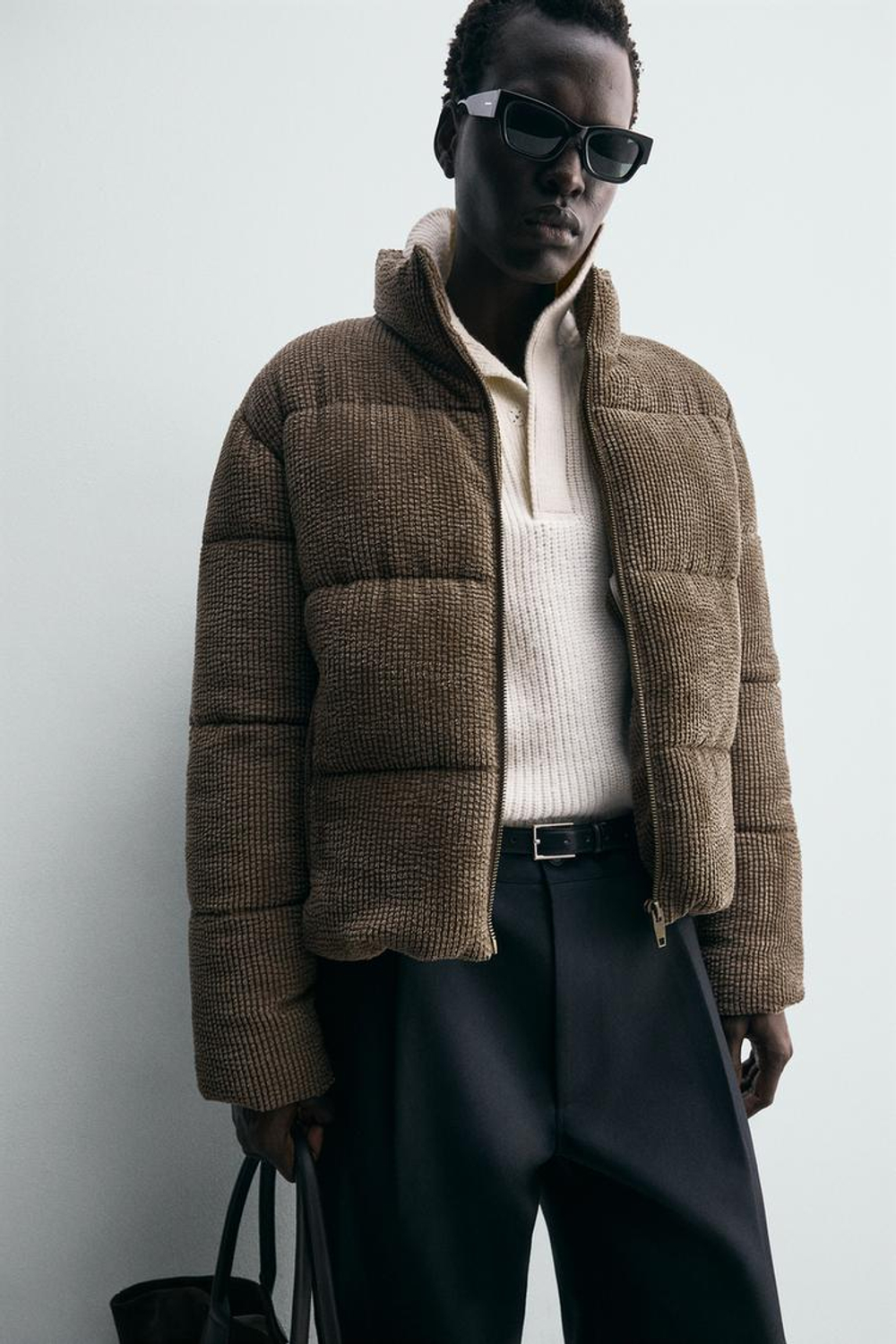 ZARA СТЕГАНАЯ ВЕЛЬВЕТОВАЯ КУРТКА, СЕРОВАТО-КОРИЧНЕВЫЙ