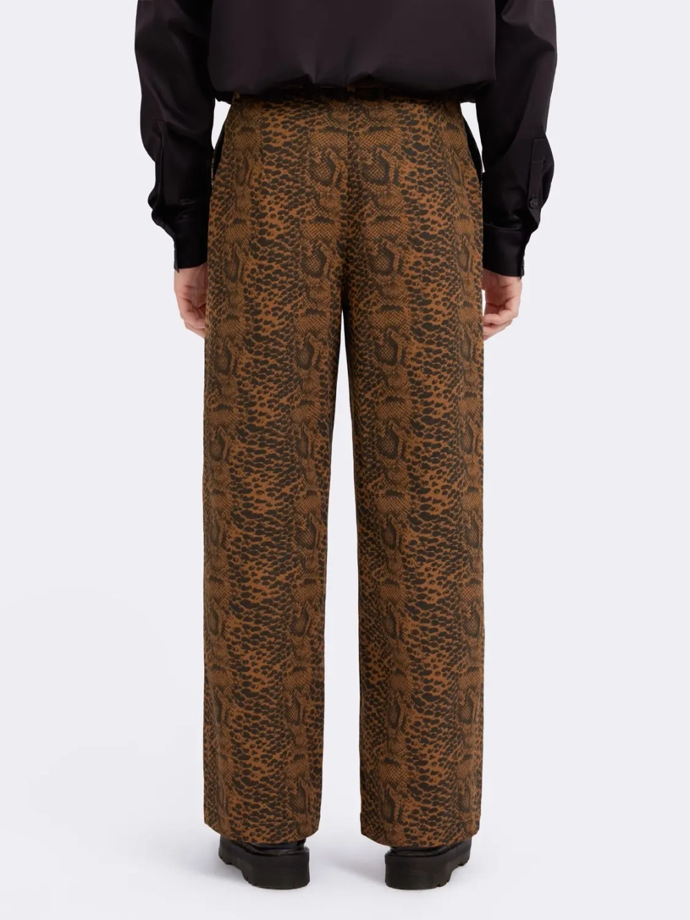 Брюки с принтом под кожу питона Ola Ola OLA OLA