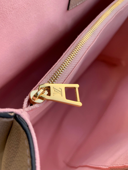 Louis Vuitton Lockme Shopper