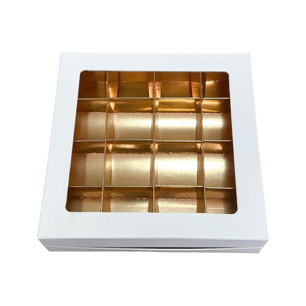 Коробка для конфет ПРЕМИУМ с большим окном 180*180*45 см (16) (белая/золото)