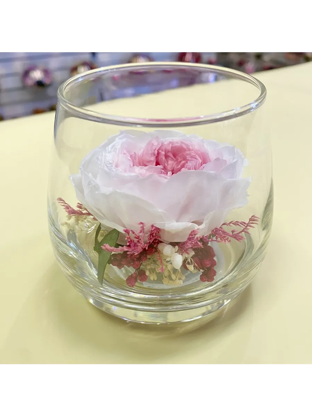 натуральный пион в стекле, вакуум*