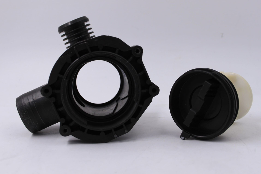 Улитка сливного насоса с фильтром C00145315 стиральной машины Indesit, Ariston