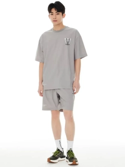 Футболка базовая с логотипом ladok