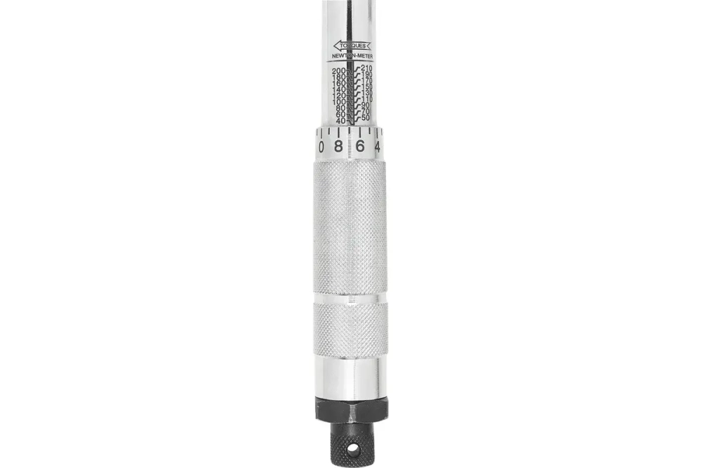 Ключ динамометрический RF-6474470A: 1/2 DR (40-210Nm) щелчкового типа в наборе с головками и удлинителем ROCKFORCE