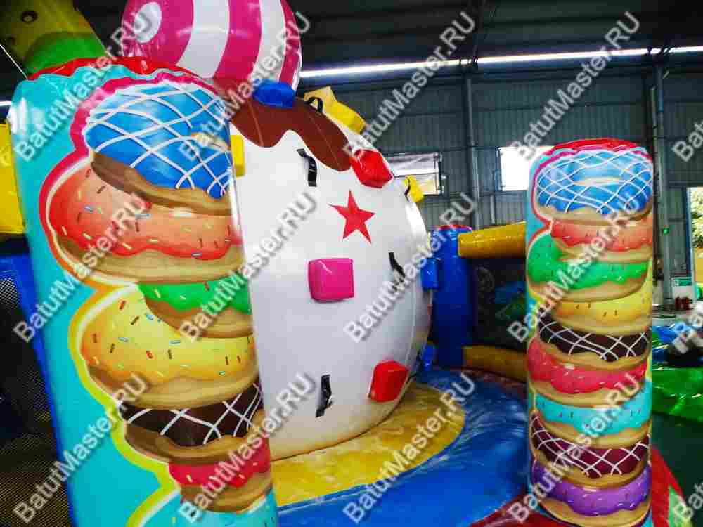 Надувной скалодром "Мороженое" 5*5*3,5 м