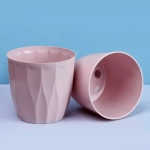 Кашпо для цветов пластиковое 3л d-18см «Флюте» со вставкой бисквитный