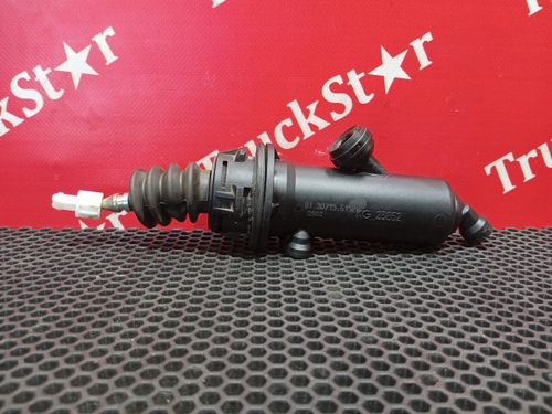 Цилиндр сцепления главный