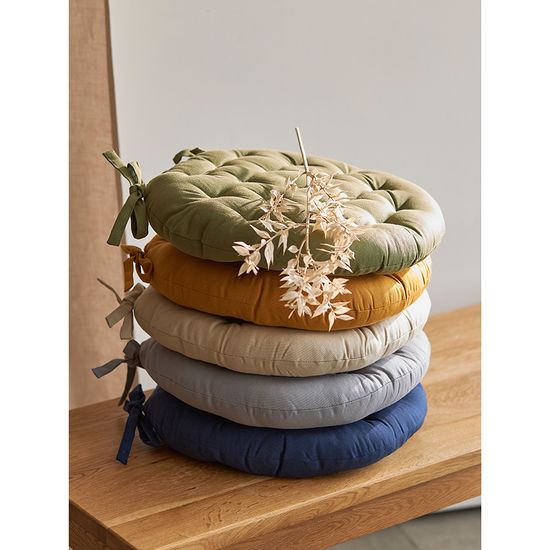 Подушка на стул круглая из хлопка оливкового цвета из коллекции essential, 35 см