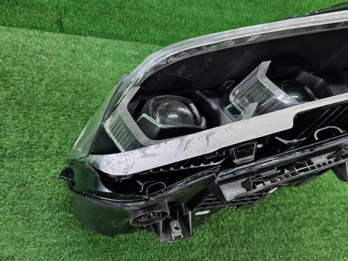 Битая Фара правая BMW X1 F48 (2019-2022) LED
