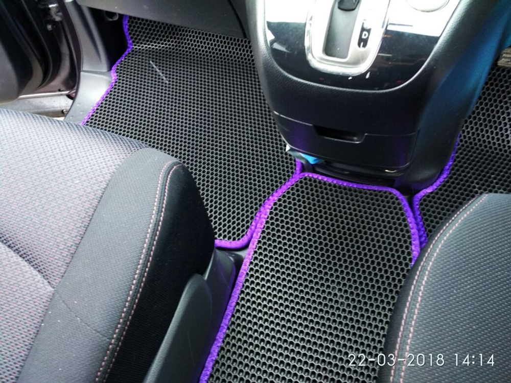 Автоковрики для Nissan Serena, C26 (2010-2016)