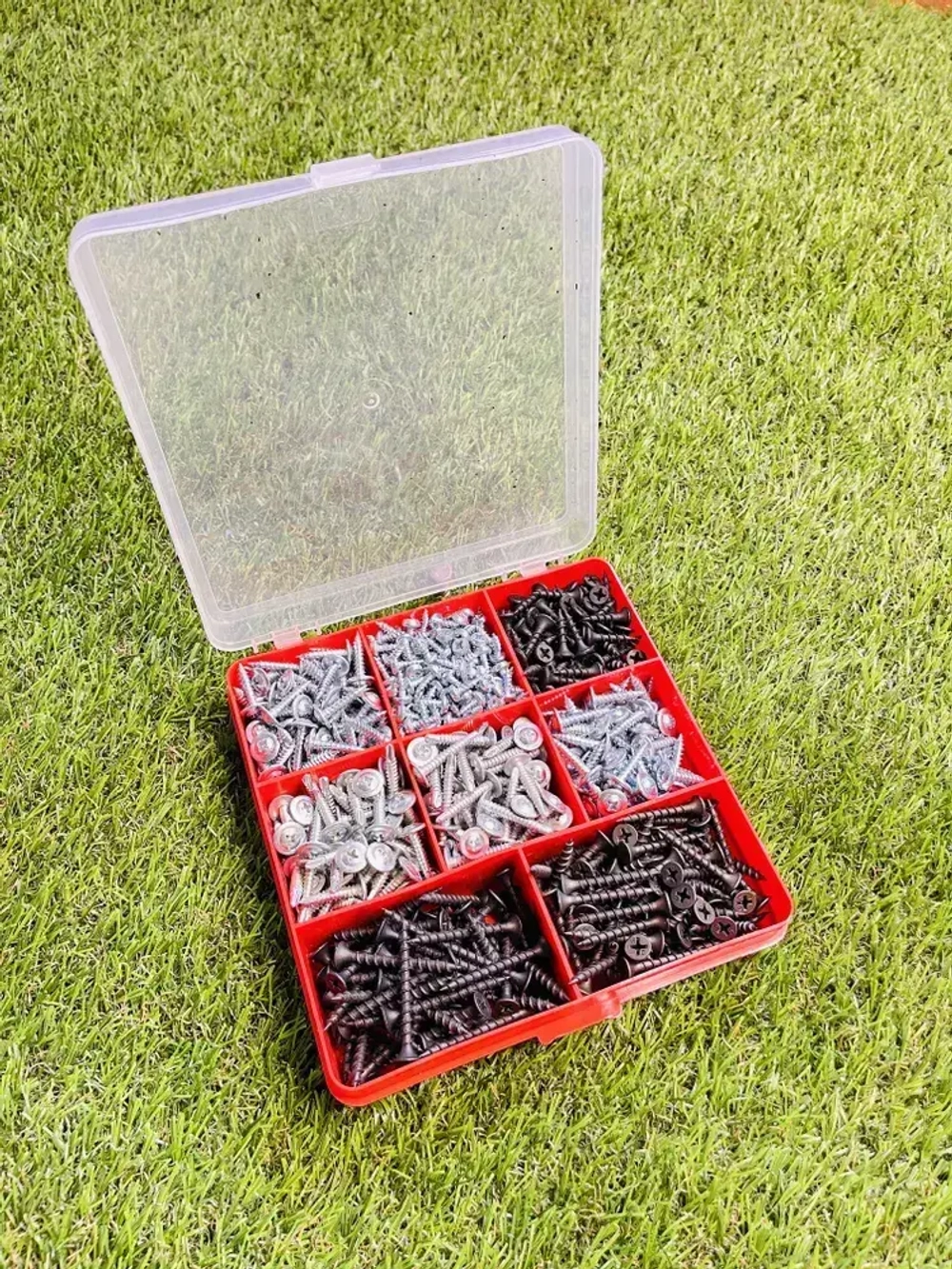 Набор саморезов (900)