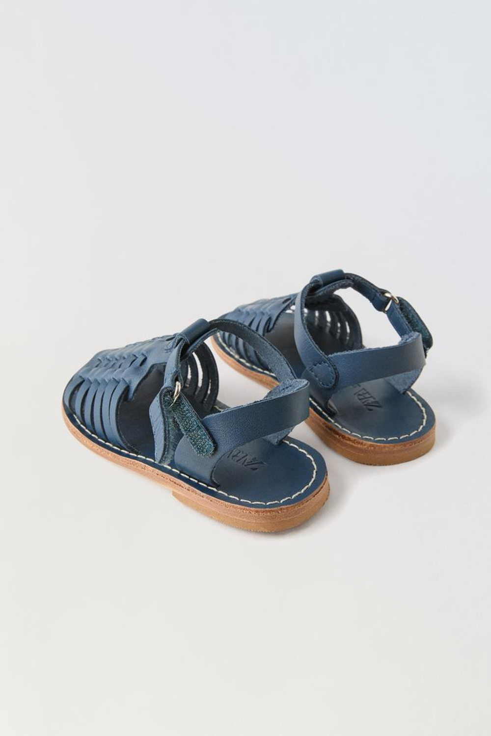ZARA ПЛЕТЕНЫЕ КОЖАНЫЕ САНДАЛИИ, СИНИЙ