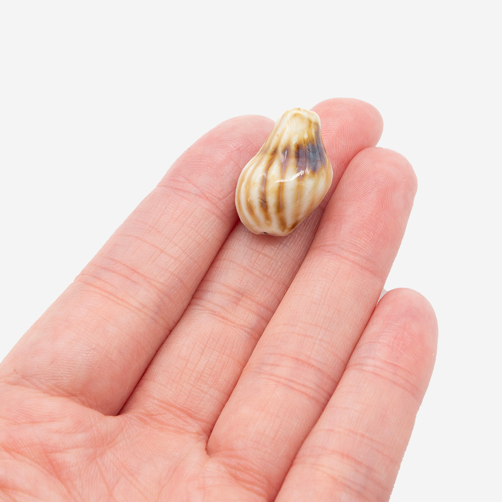 Бусина в форме морской ракушки, 14,6*21мм, кофейно-молочная, глазурированный фарфор