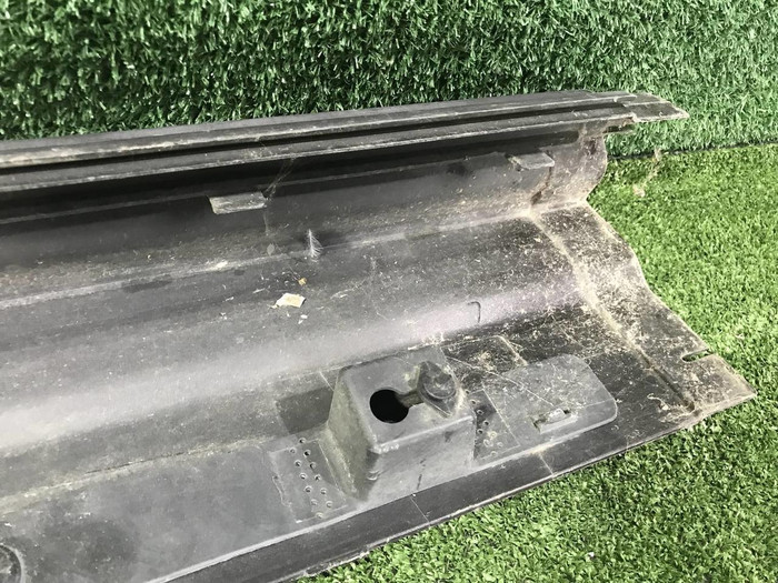 Накладка порог правая Volvo XC90 2 (2014-н.в.)