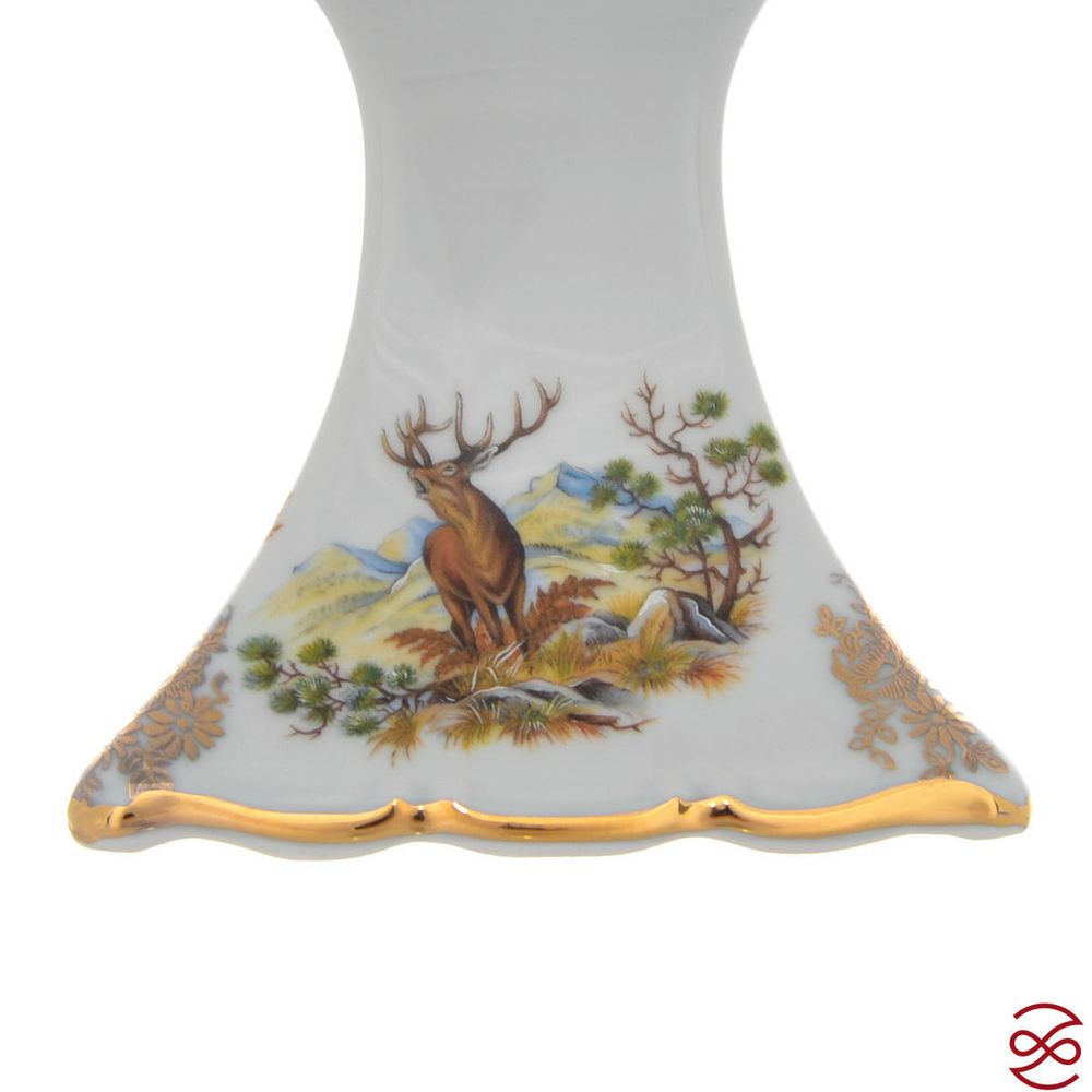 Блюдо квадратное на ножке Queen's Crown Aristokrat Охота бежевая 32 см