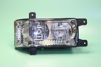 Фара КамАЗ правая с ДХО