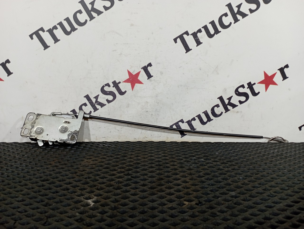 Замок инструментального ящика левого