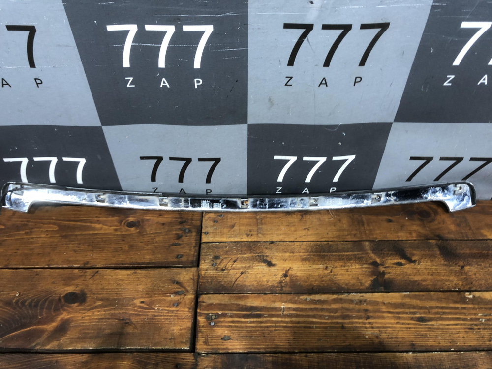 Накладка капота Toyota Land Cruiser Prado 150 09-13 Б/У Оригинал 7577060010