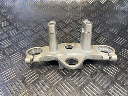 Траверса верхняя Yamaha TDM900 RN08 2002