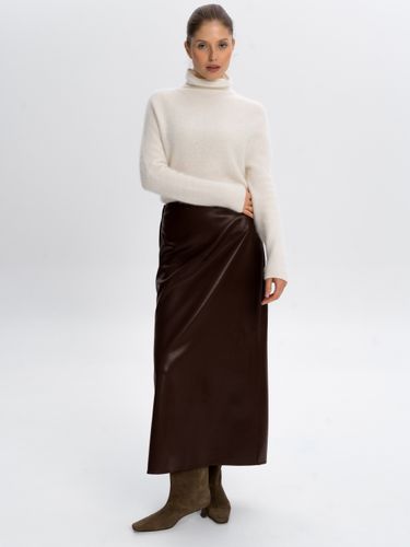 Юбка-миди из экокожи